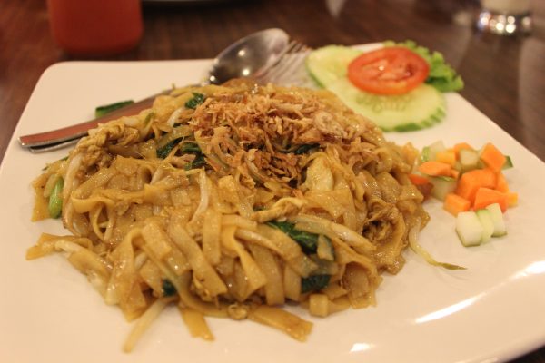 Mengenal Lezatnya Kwetiau Goreng, Hidangan Khas Asia