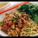 Mie Ayam Kwantong: Lezatnya Mie Ayam Tradisional Indonesia